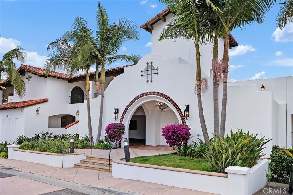 Property Photo:  7323 Estrella De Mar Road 41  CA 92009 