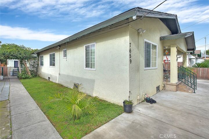 Property Photo:  7659 Miramonte Boulevard  CA 90001 