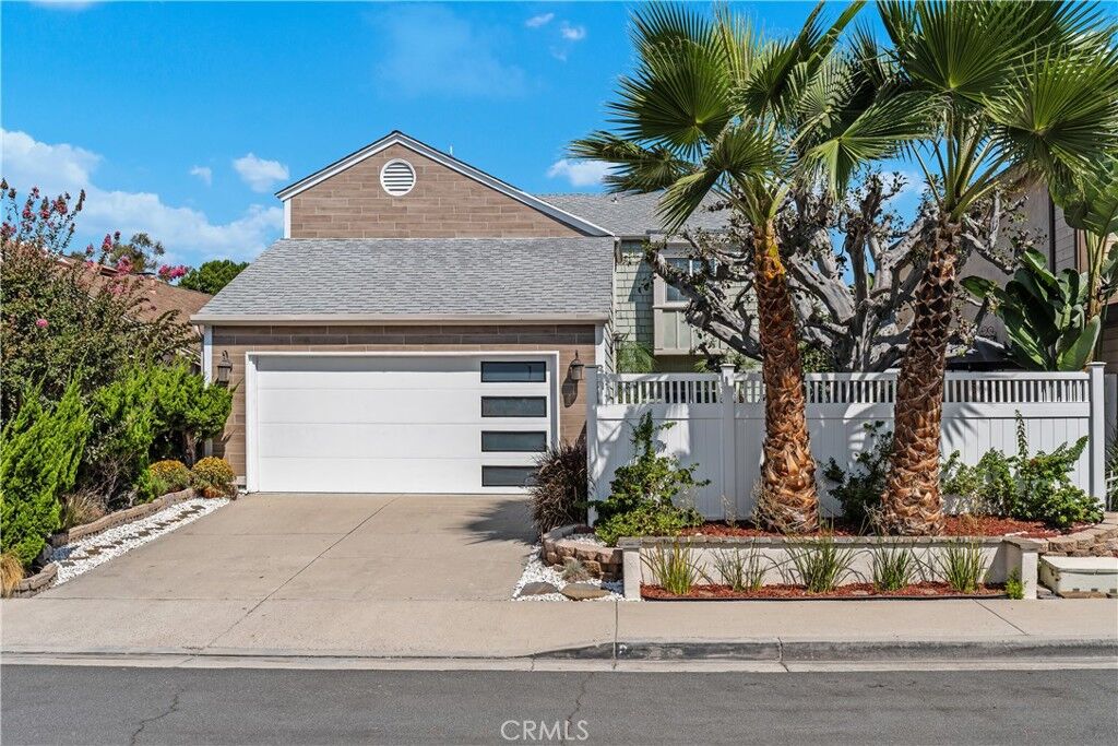 Property Photo:  8 Monticello  CA 92620 