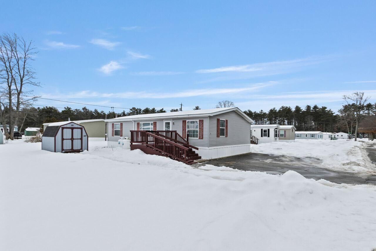 Property Photo: 51 Maquoit Road ME 04011