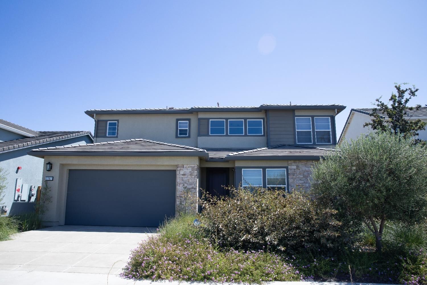 Property Photo:  2767 Mulholland Drive  CA 95330 