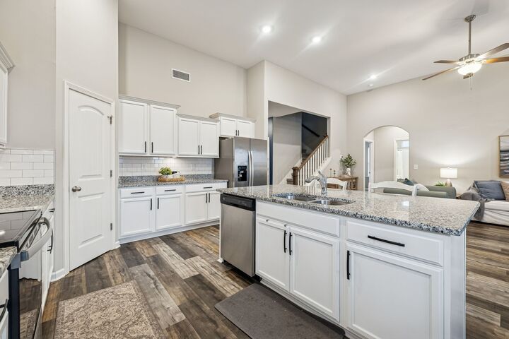 Property Photo:  436 Zeffer Ct  TN 37174 