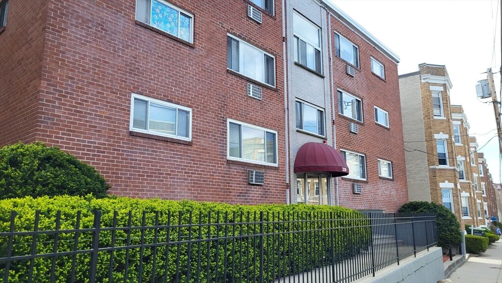 Property Photo:  239 Kelton St 24  MA 02134 