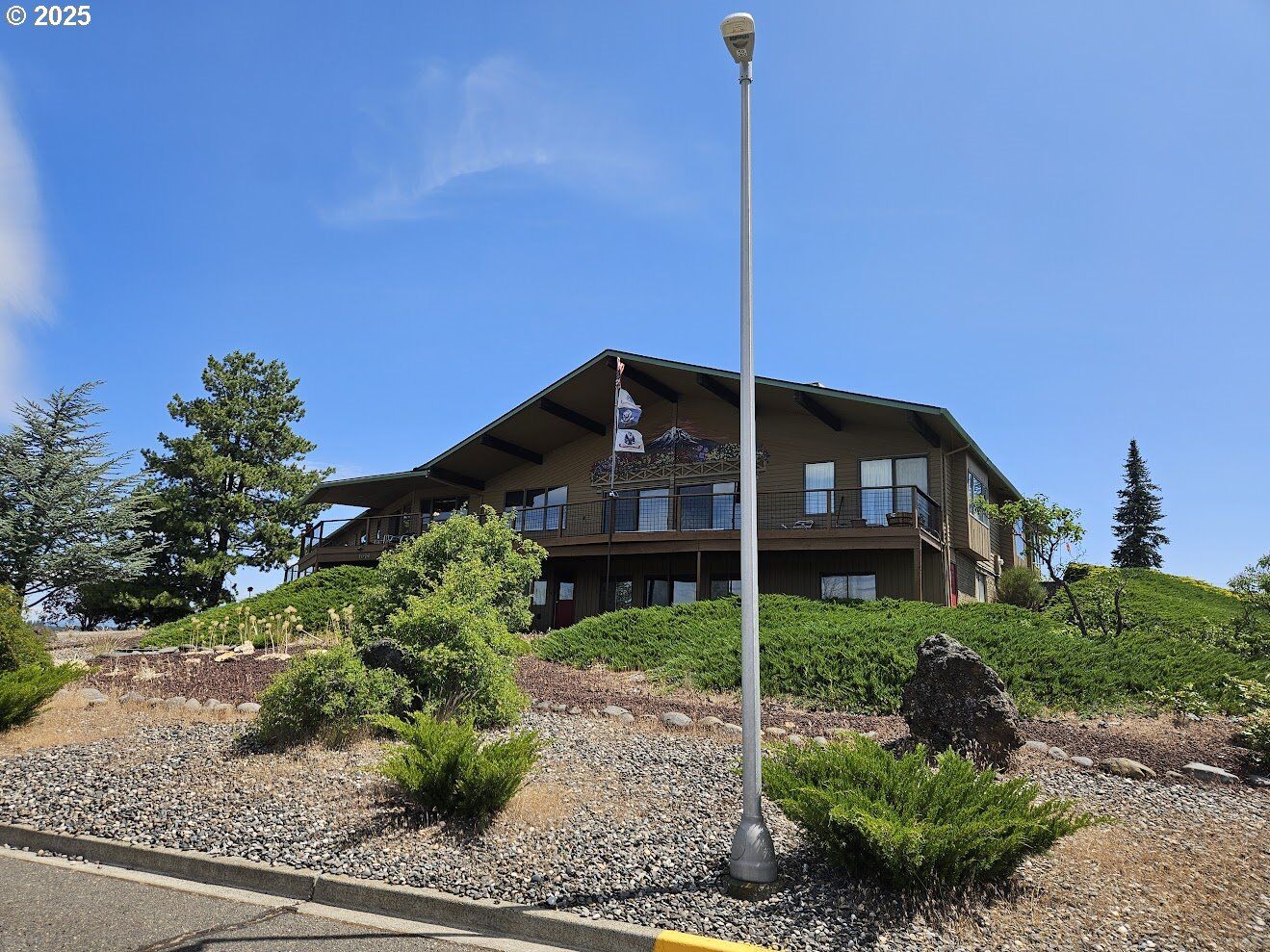 Property Photo:  1014 Roe Dr  WA 98620 