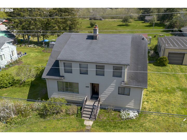 Property Photo:  4043 Highway 101 N  OR 97138 