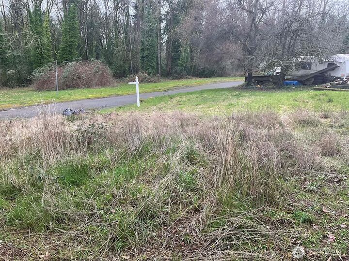 Property Photo:  1015  Morris Street  WA 98310 