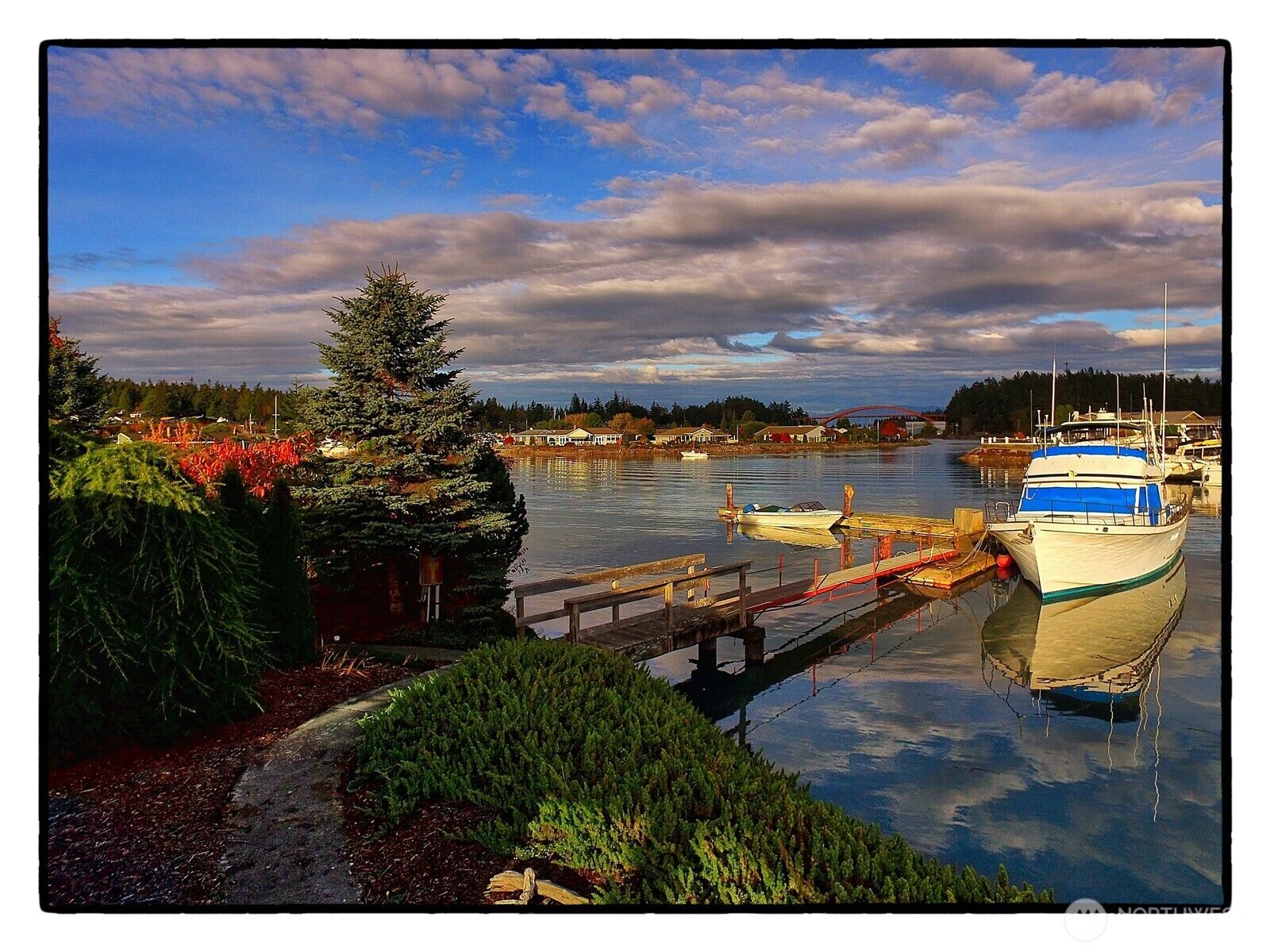 Property Photo:  858  Kalispell Drive  WA 98257 