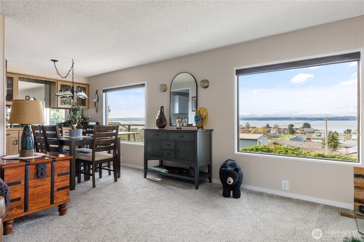 Property Photo:  4901  Thistle Lane  WA 98249 