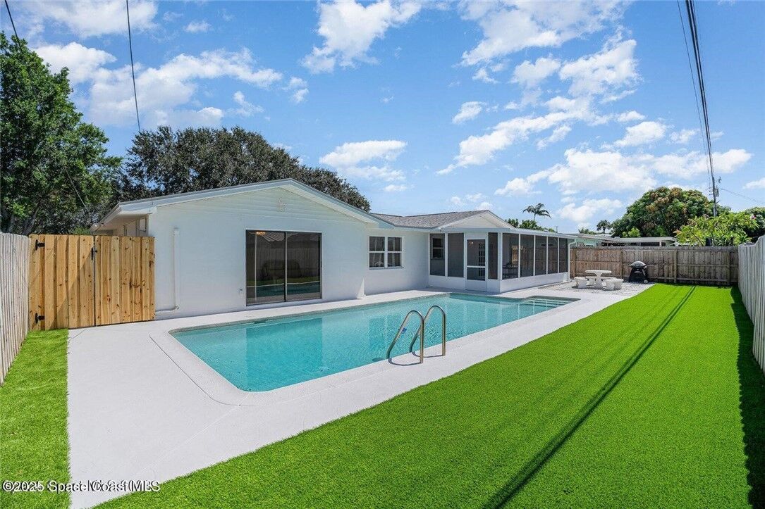 Property Photo: 345 Park Avenue FL 32937