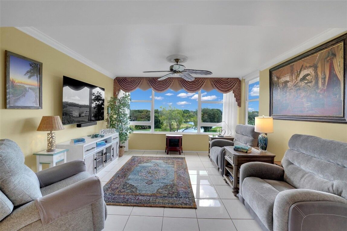 Property Photo:  4145 Cypress Reach Court 505  FL 33069 