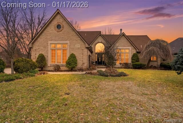 Property Photo:  42739 Pond View Drive  MI 48314 