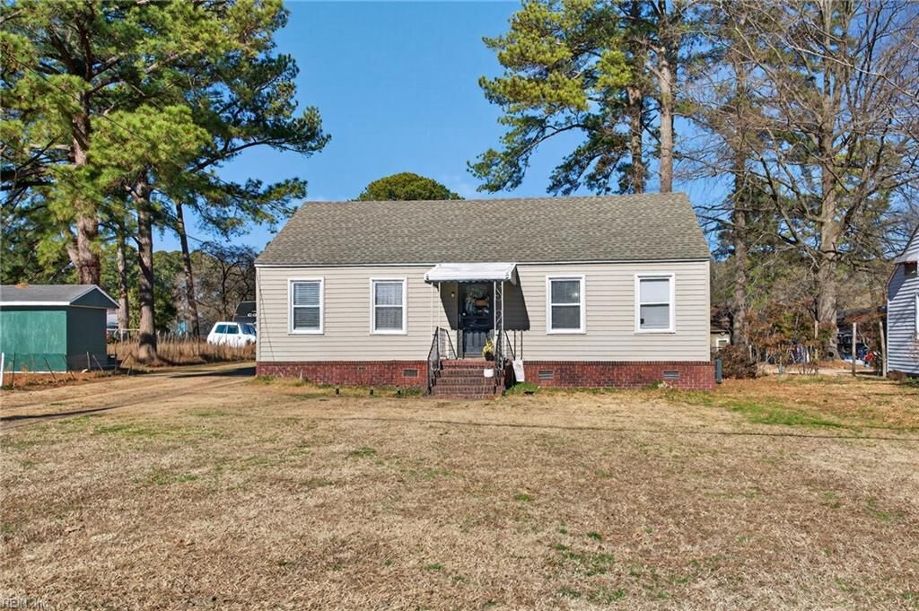 Property Photo: 122 Lamper Rd VA 23701