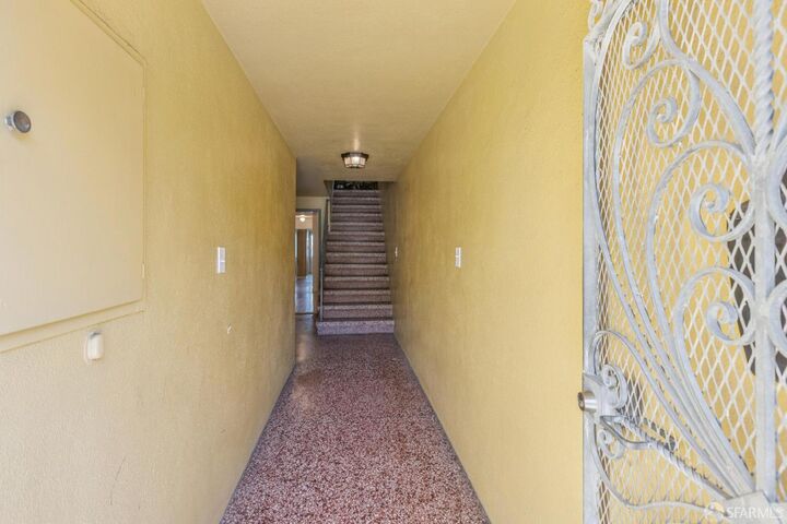 Property Photo:  1738-1740 Oakdale Avenue  CA 94124 