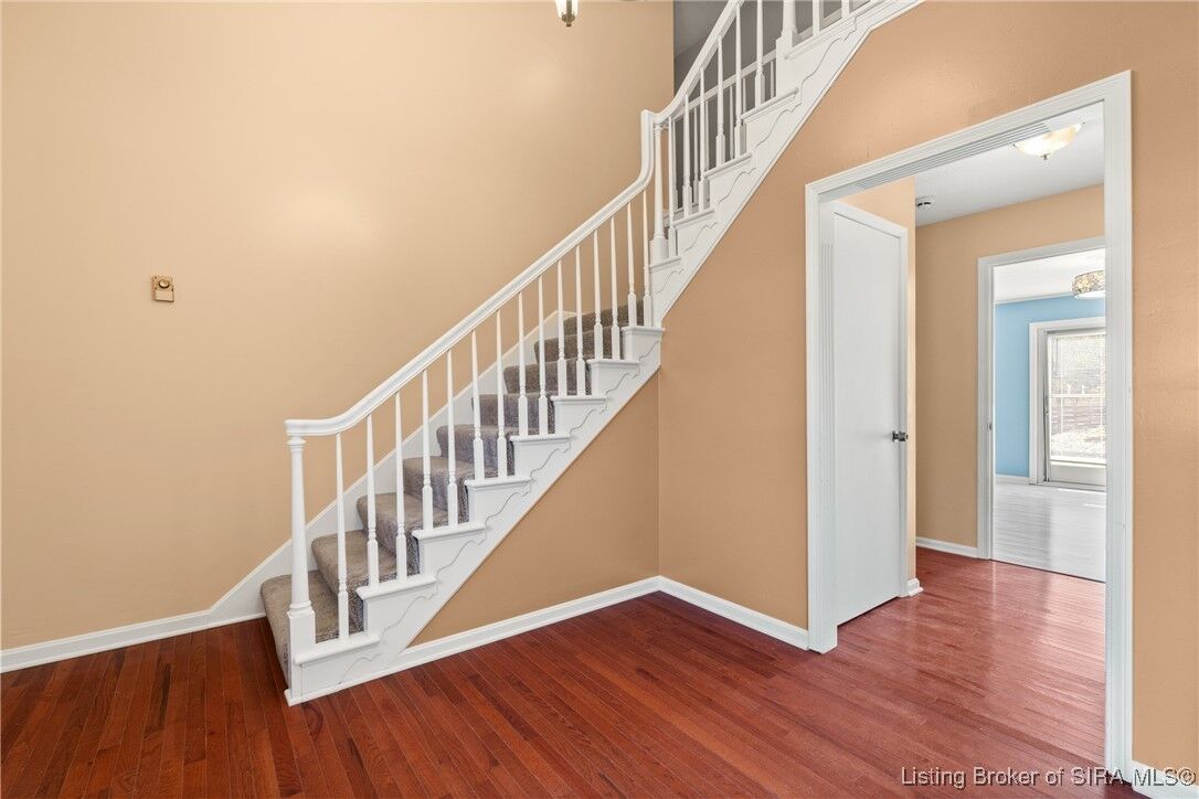 Property Photo:  512 W Water Street  IN 47106 