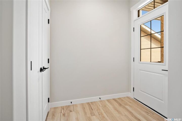 Property Photo:  3008 Dumont Way  SK S4V 3B3 