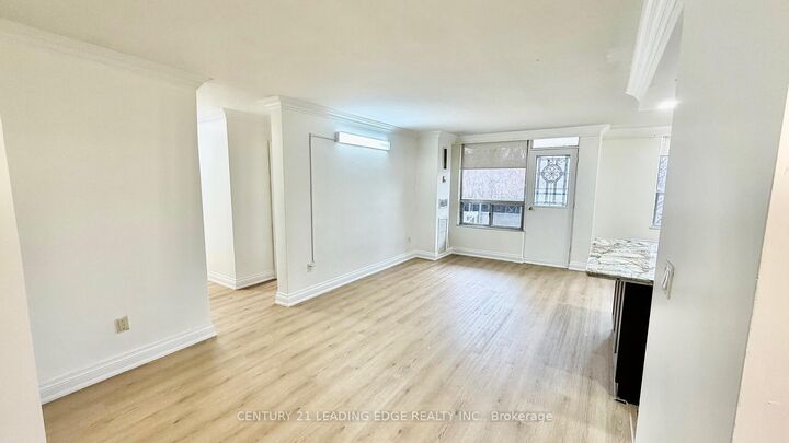 Photo de la propriété:  20 Edgecliff Golfway 509  ON M3C 3A4 