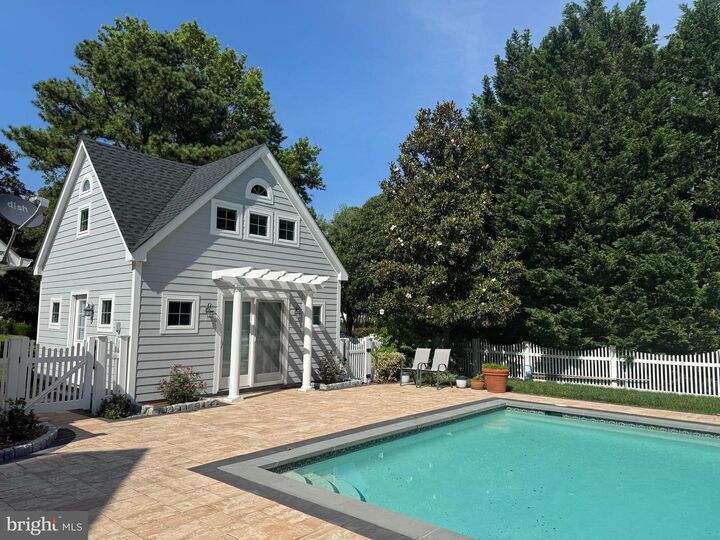 Property Photo: 228 Prospect Bay Drive W MD 21638