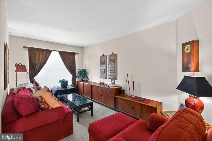 Property Photo:  1312 Juniper Court  NJ 08852 