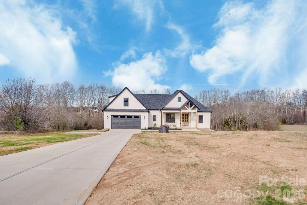 Property Photo:  3316 Evondale Road  NC 28092 