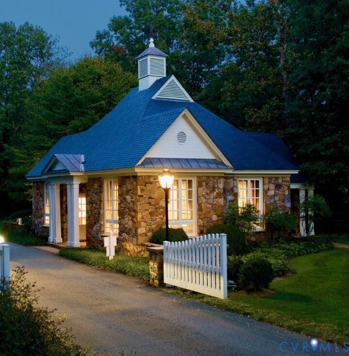 Property Photo:  3016 Greywalls Drive  VA 23139 