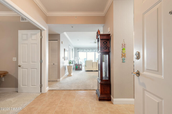 Property Photo:  2801 S Ridgewood Avenue 1412  FL 32119 