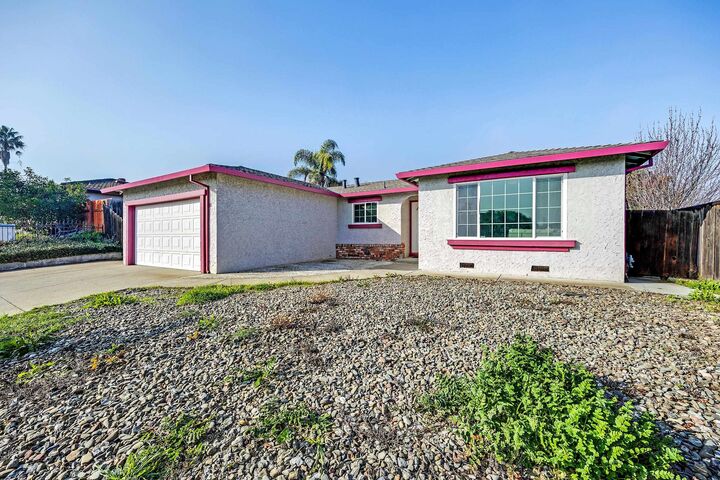 Property Photo:  101 Atherton Circle  CA 94565 