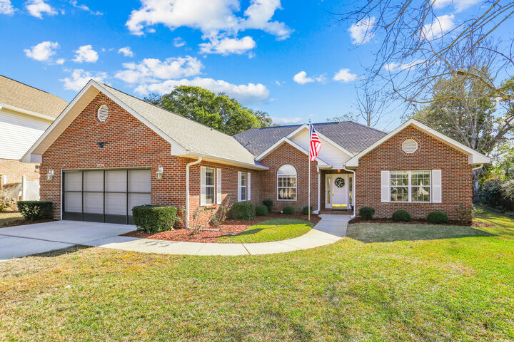 Property Photo:  1736 Wren Way  FL 32578 