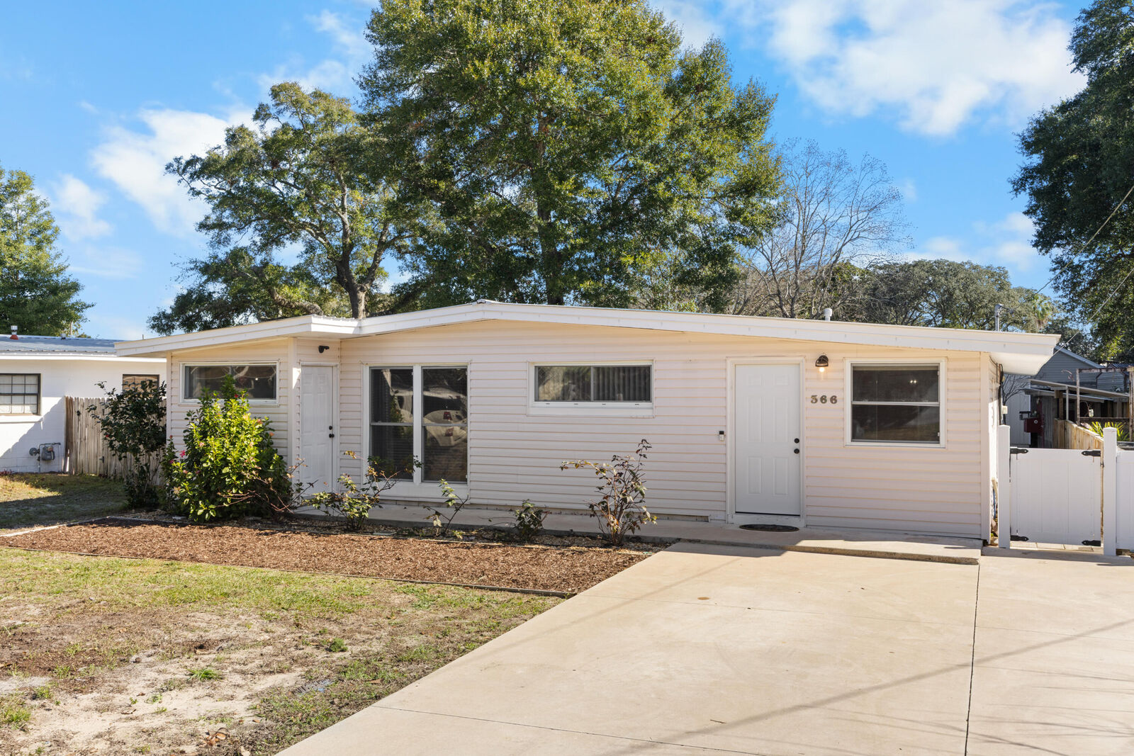 Property Photo:  366 NE Osborne Drive  FL 32548 
