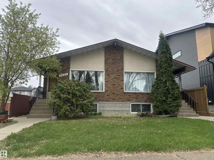 Property Photo: 9623/9625 73 Avenue NW AB T6E 1B3
