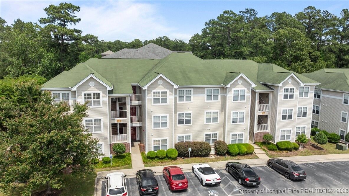 Property Photo:  3346 Harbour Pointe Place 104  NC 28314 