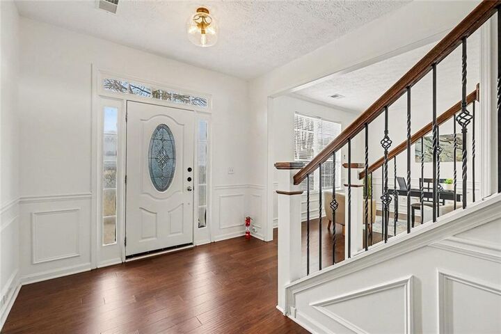 Property Photo: 3184 Elmwood Court GA 30349