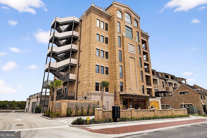 Property Photo:  440 Geo Meyer Avenue 5  GA 31401 