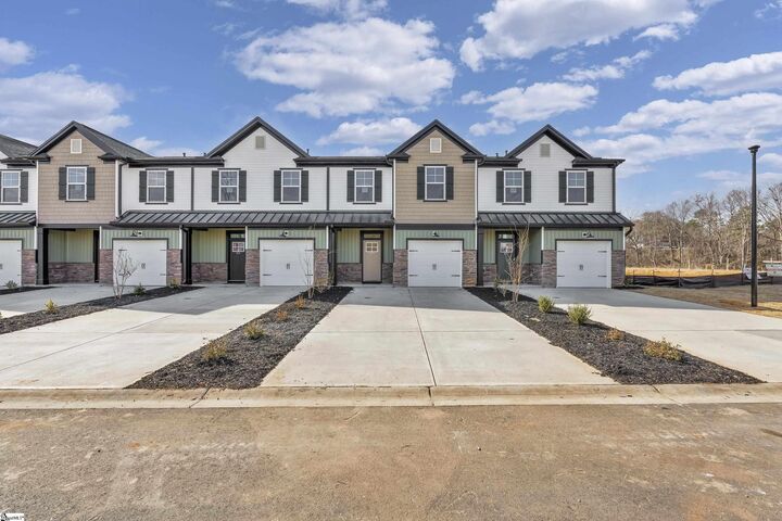 Property Photo: 413 Belgrove Way Lot 112 SC 29640