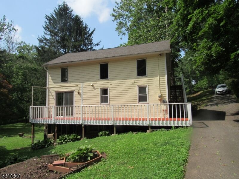 Property Photo:  275 Creek Rd  NJ 08825 