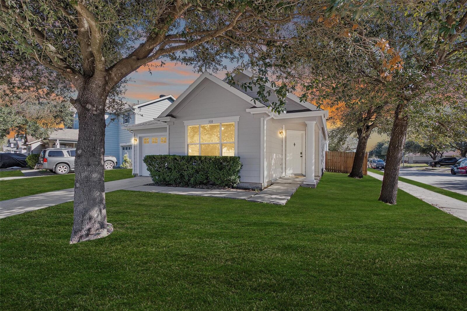 Property Photo:  310 Remington Creek Drive  TX 77073 