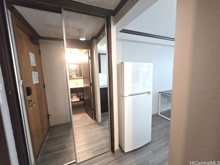 Property Photo:  2425 Kuhio Avenue 503  HI 96815 