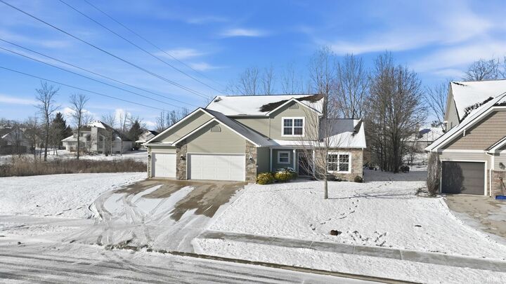 Property Photo:  5932 Hemingway Run  IN 46814-8231 