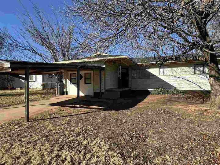 Property Photo:  5731 NW Euclid Ave  OK 73505 