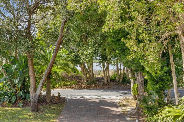 Property Photo: 1603 N Indian River Road FL 32169