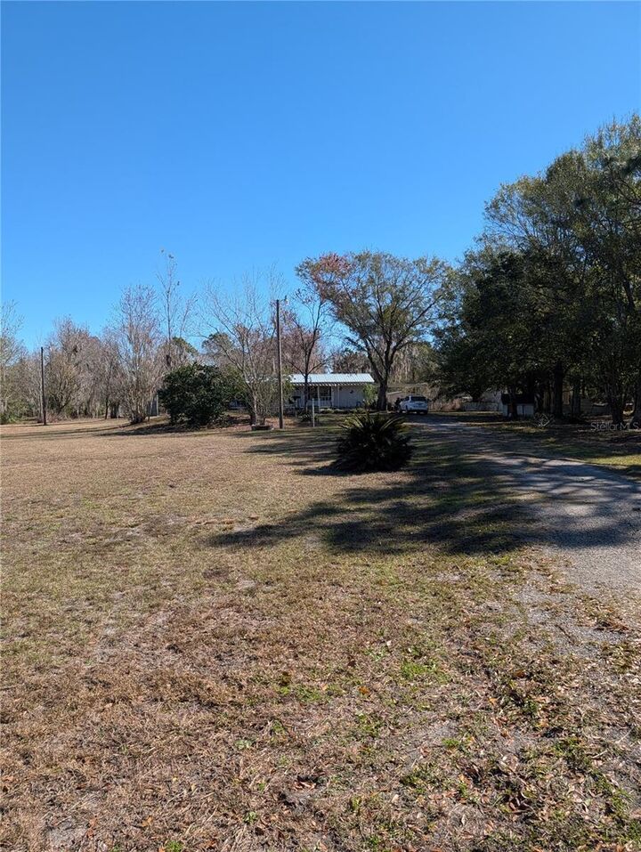 Property Photo: 10932 Pathfinder Trail FL 33809