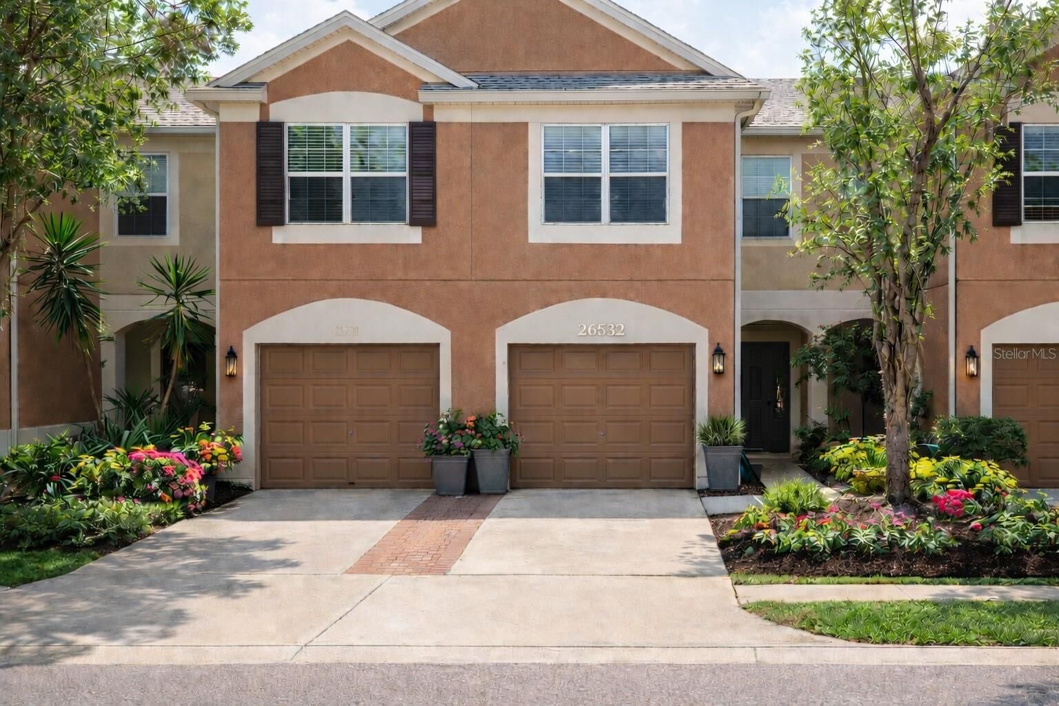 Property Photo: 26532 Castleview Way FL 33544