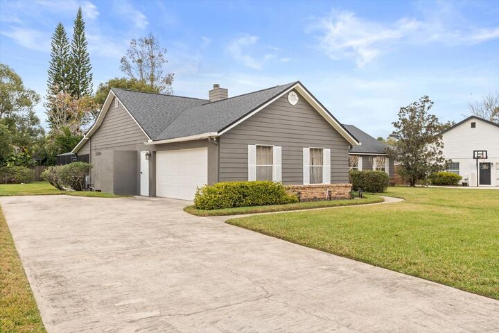 Property Photo:  1621 White Dove Drive  FL 32708 