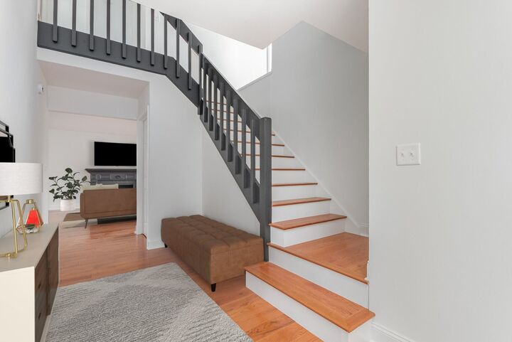 Property Photo: 1598 Kirkwood Drive IL 60134