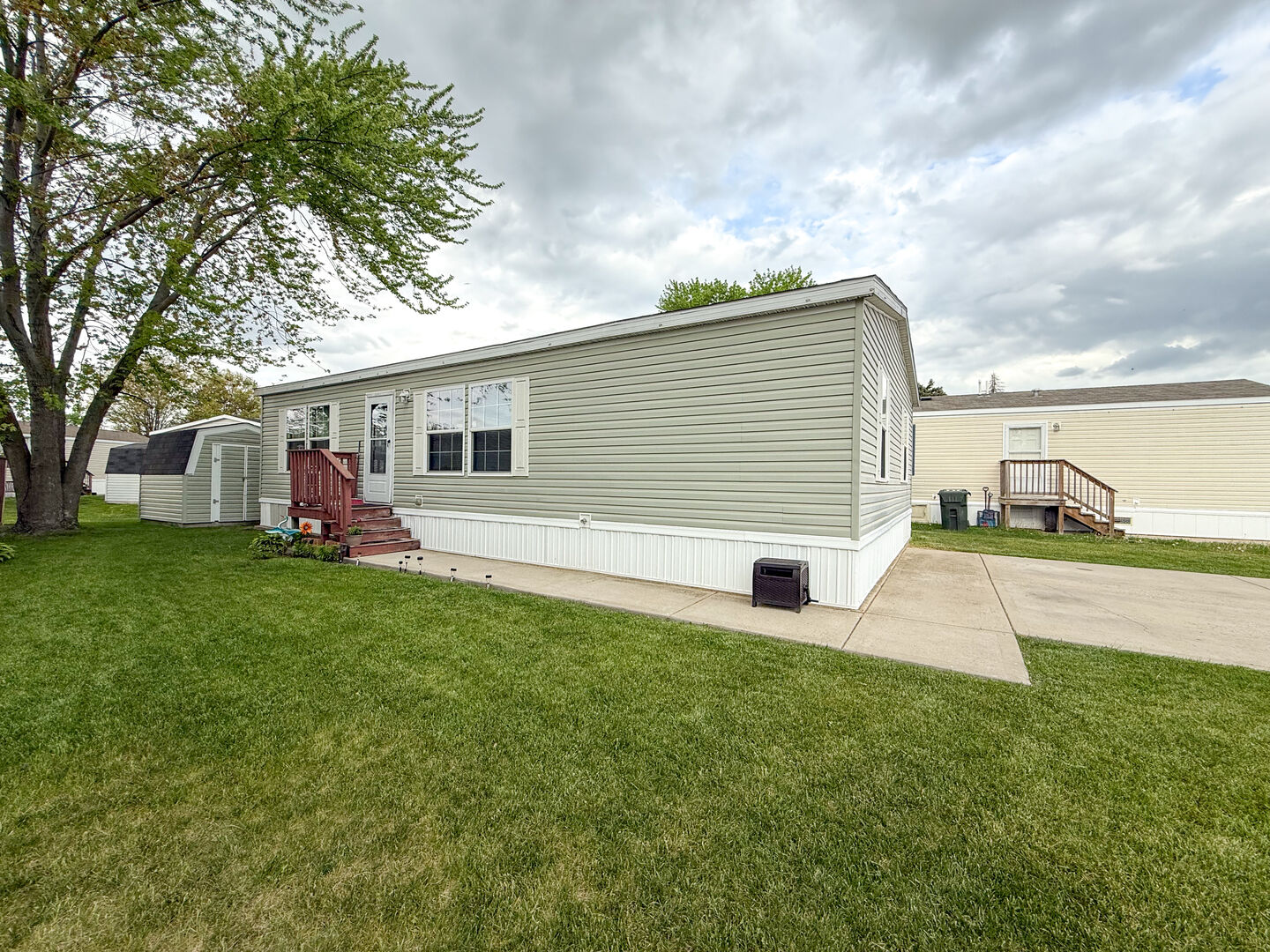 Property Photo:  54 Bernina Court  IL 60411 