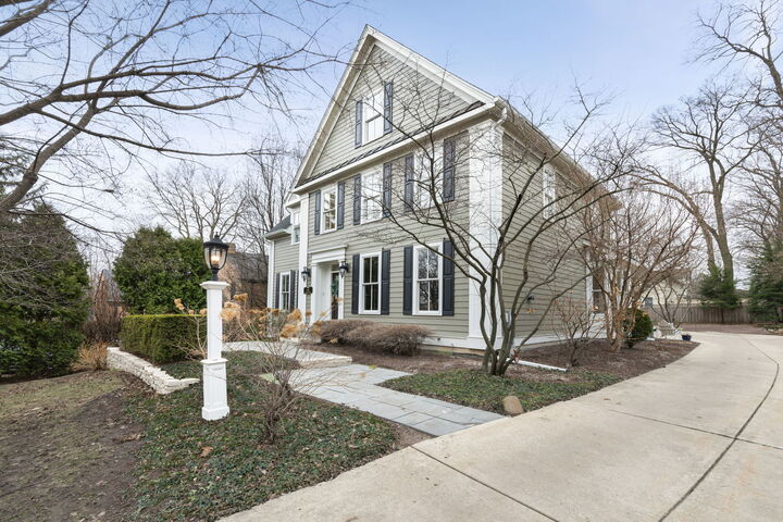 Property Photo:  146 Franklin Street  IL 60134 