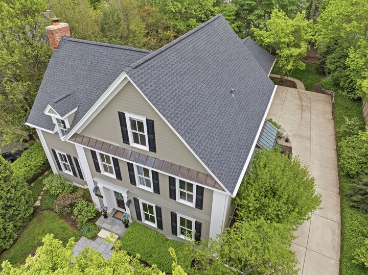 Property Photo:  146 Franklin Street  IL 60134 