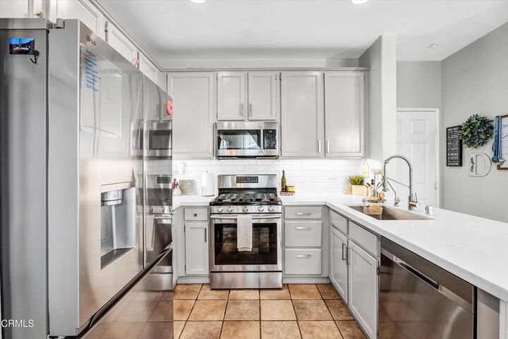 Property Photo:  902 Paseo Brisas Lindas  CA 93030 