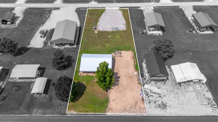 Property Photo: 1020 Wc Pickett TN 38425