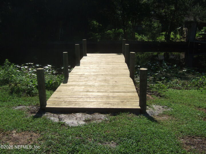 Property Photo: 139 Park Drive FL 32189