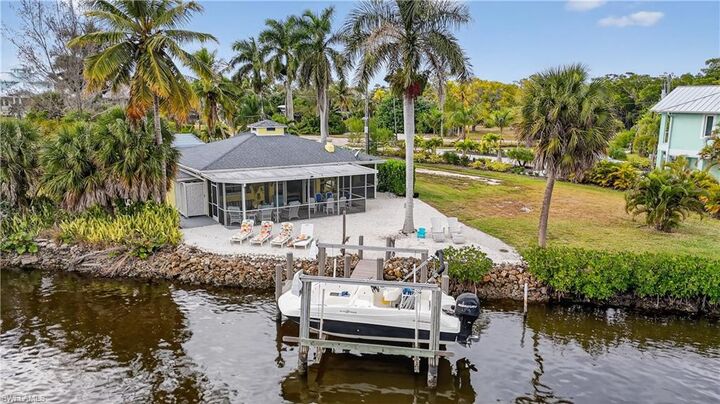 Property Photo: 27526 Big Bend Rd FL 34134